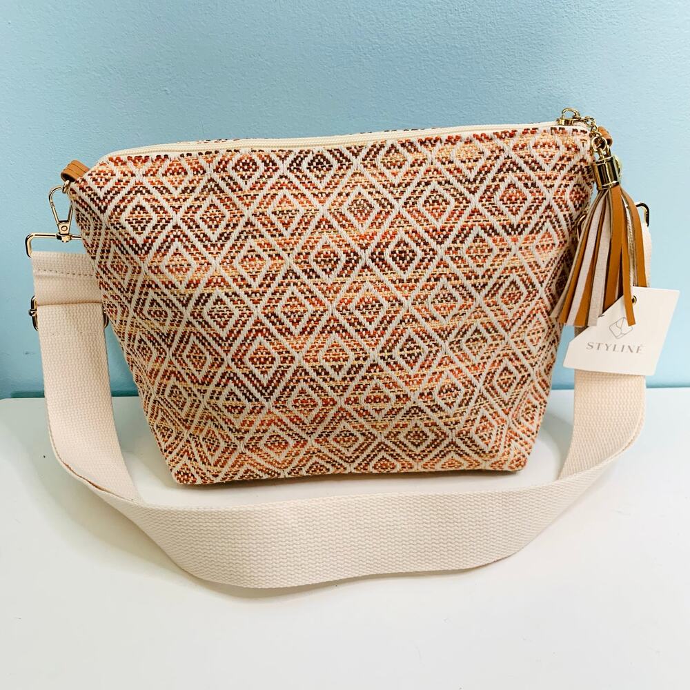 NWT Styline Southwest Print Tassel Purse